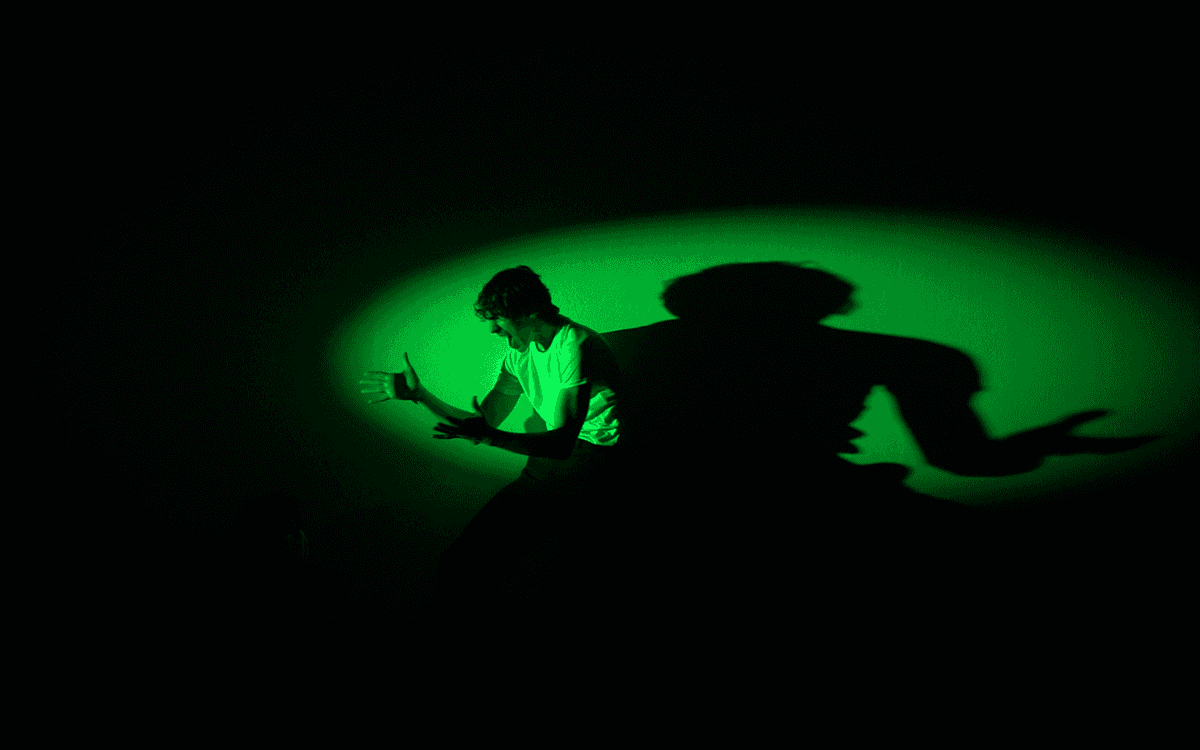 ENTERTAINMENT Image 1